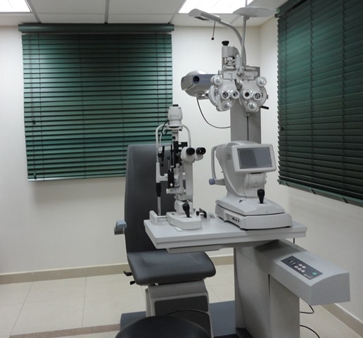 أفضل دكتور عيون في الدوحة قطر | طبيب عيادة عينية